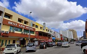 Oyo 90470 Best One Malacca 2*