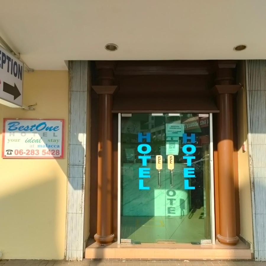 OYO 90470 Best One Hotel Malacca Exterior foto