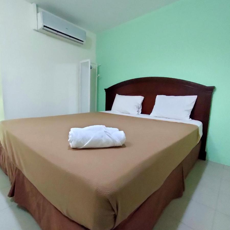 OYO 90470 Best One Hotel Malacca Exterior foto