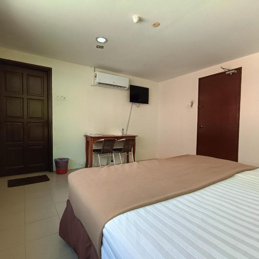 OYO 90470 Best One Hotel Malacca Exterior foto